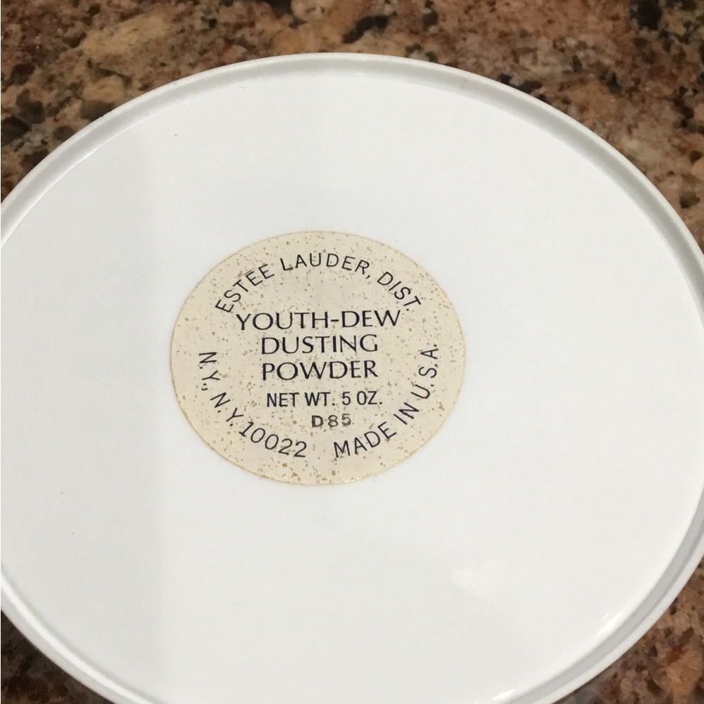 Vintage Estee Lauder Youth-Dew Dusting Powder with Gold Monogram - 5 Oz. - New - Picture 6 of 6